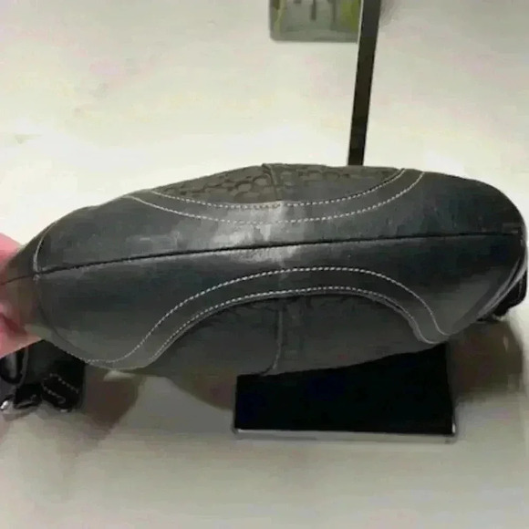 Coach Black Signature Hobo Tote Bag #1460 - Picture 5 of 12